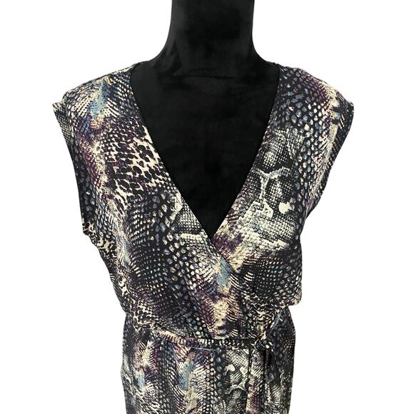 Trendy Sleek Snakeskin Sleeveless Wrap Dress – Vintage Glam Summer Vibes - Picture 3 of 7